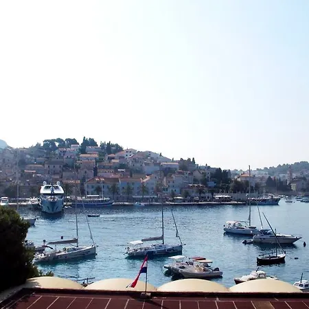 Szálloda Delfin Hvar 2*