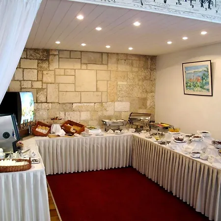 Delfin Hvar 酒店